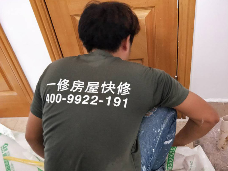 哪家鄭州維修公司是維修移門，鄭州衣柜門維修多少錢啊