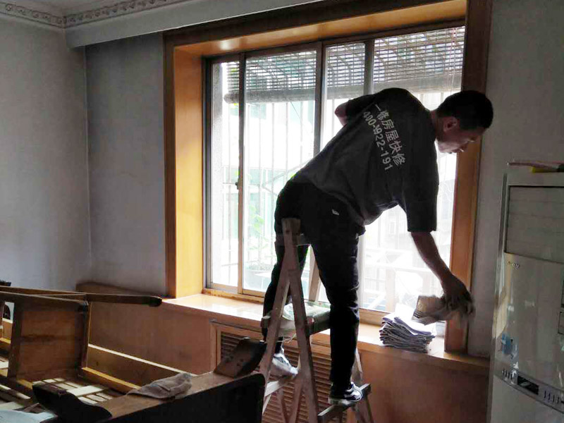 鄭州房屋維修公司哪家能維修門窗，鄭州玻璃推拉門輪子維修電話