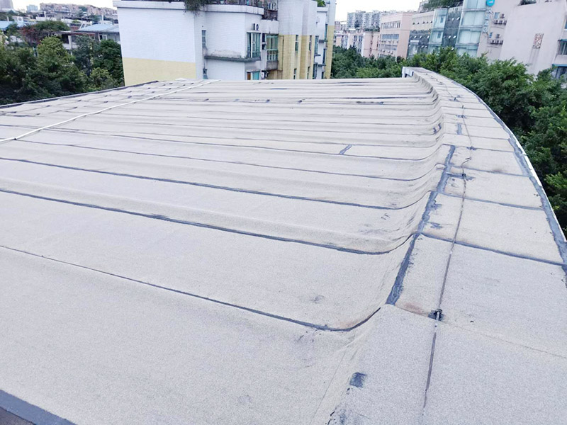 ?？谕吖ぞS修屋頂漏水通常從哪兒下手