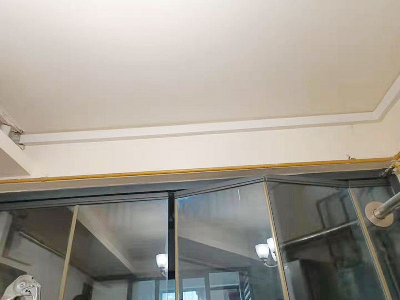 明管安裝維修：第一步是測量，確定線管和一級配電箱的固定點位。第二步是加工我們所需要的線管。第三步是線管的安裝和固定。第四步是管路進入線盒或者是線盒。