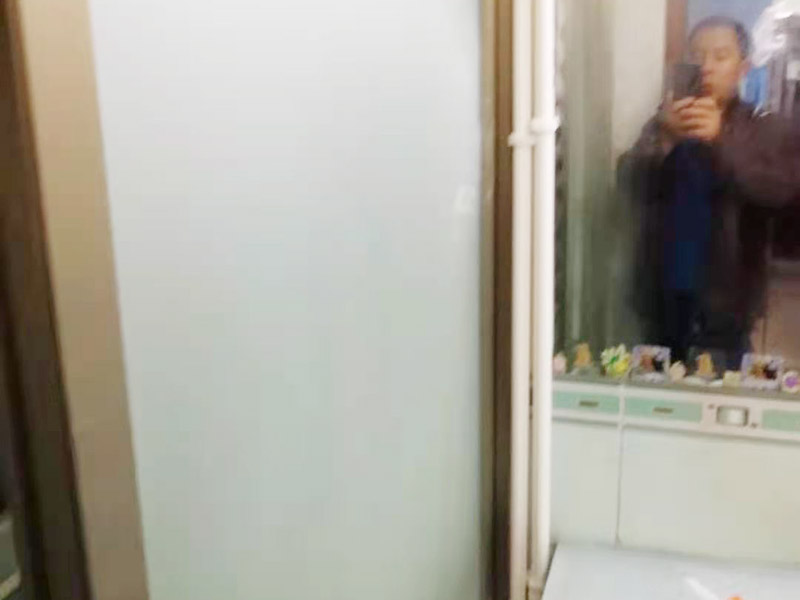 明管安裝維修：第一步是測(cè)量，確定線管和一級(jí)配電箱的固定點(diǎn)位。第二步是加工我們所需要的線管。第三步是線管的安裝和固定。第四步是管路進(jìn)入線盒或者是線盒。