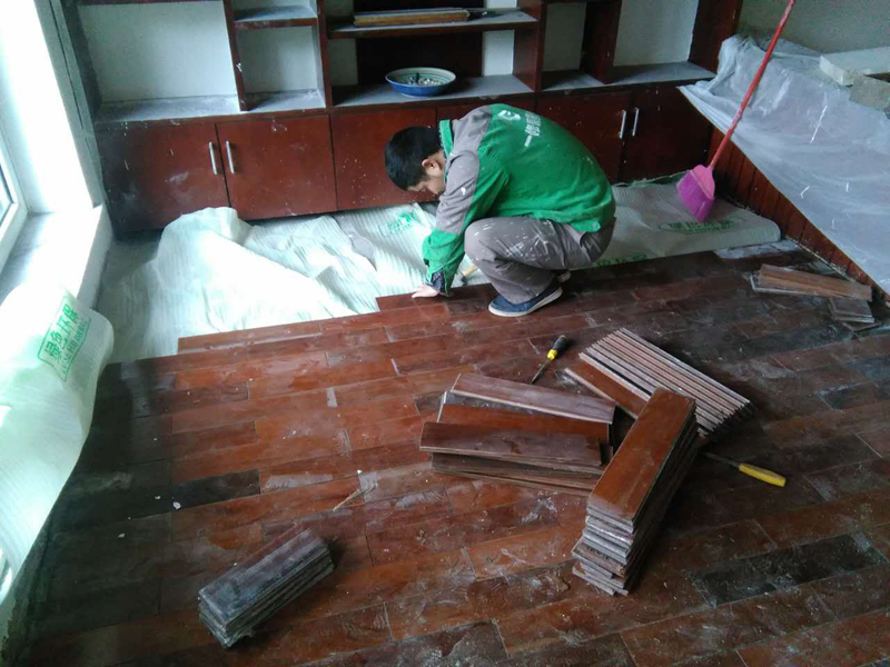 安裝地板多少錢？地板安裝費用的影響因