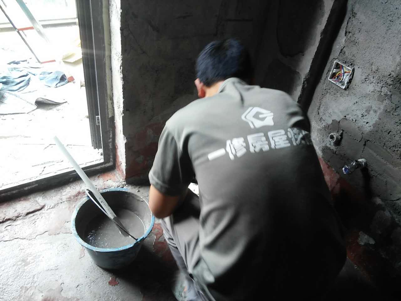 一修老式廚房改造、強化地板安裝、飄窗